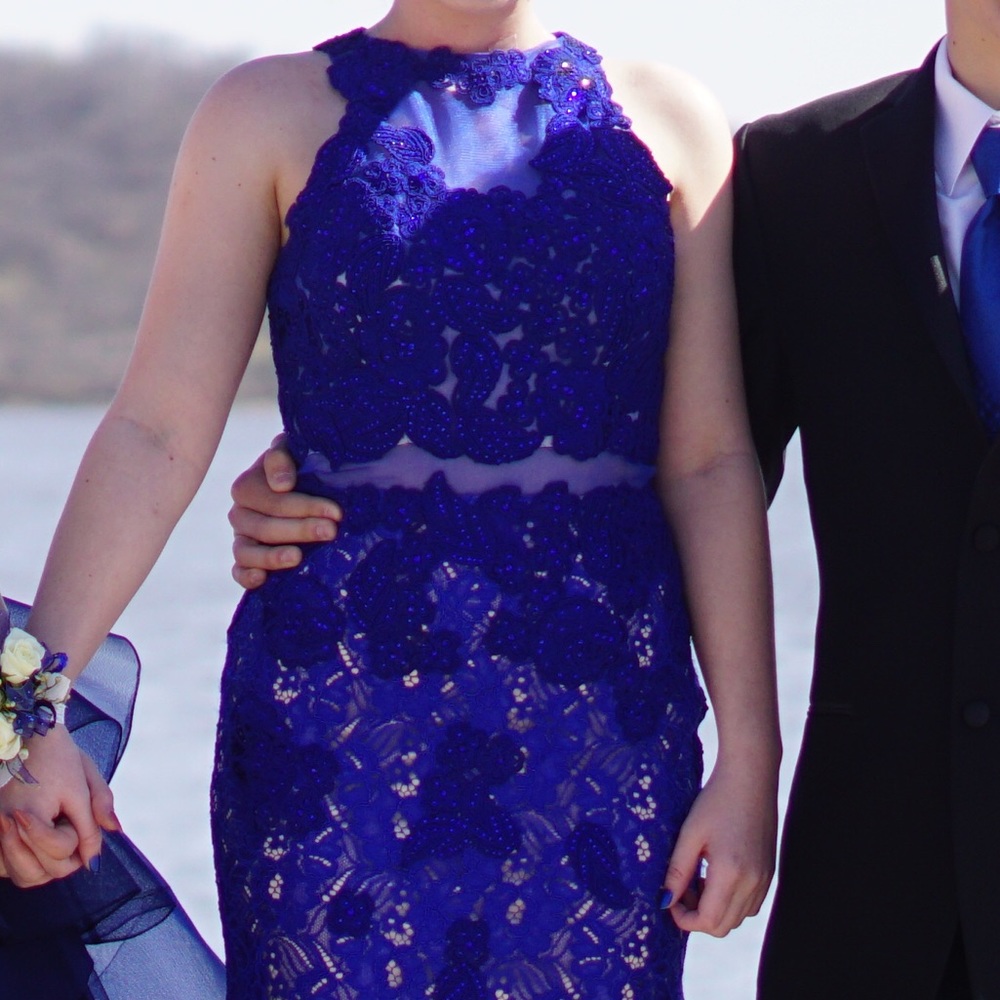 Prom Dress! - Picture 3 of 3